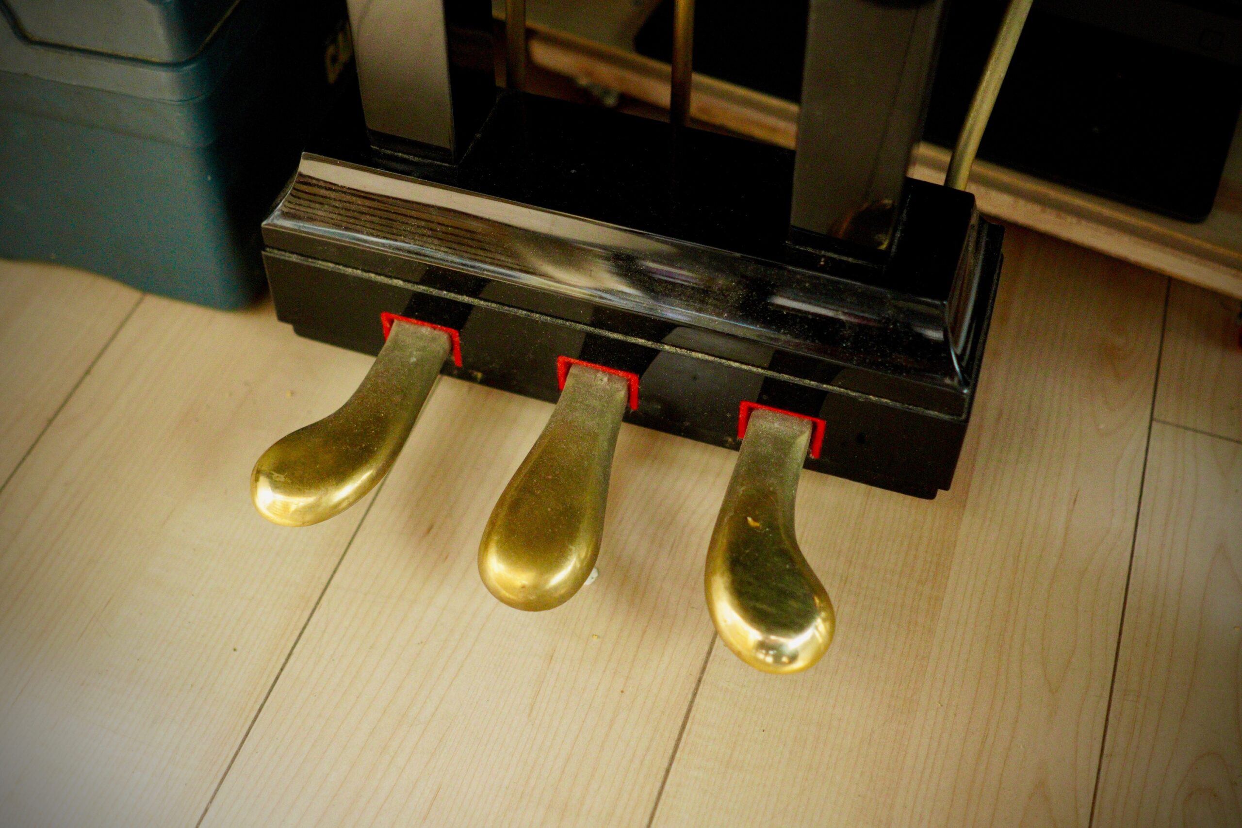 ダンパーペダル記事アイキャッチ画像